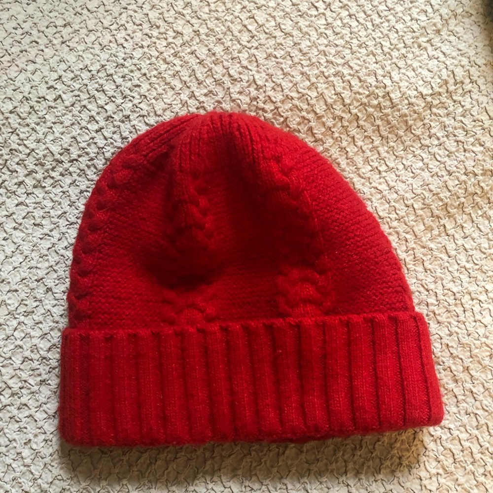 Cute red beanie never worn